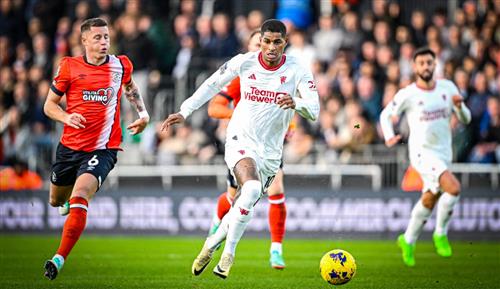 Luton Town vs Manchester United