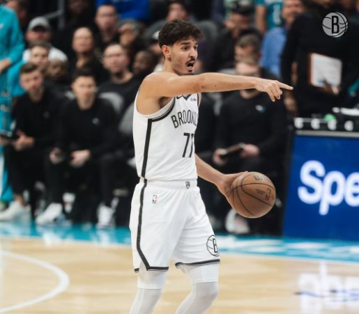 Nets official recommendation: 19 years and 191 days old! Ben Saraf becomes second-year starter in Nets history